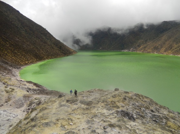 La Laguna Verde se encuentra en el cráter del volcán Azufral, que está a 4.070 metros sobre el nivel del mar. Foto: Juan Uribe
